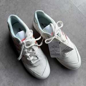 Adidas Originals A.R. Trainer, cloud white-ice mint-solar orange, men's US9, NWT
